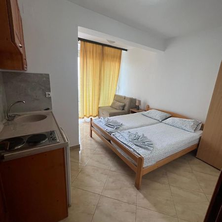 Sand And Sea Apartments Ulcinj Esterno foto