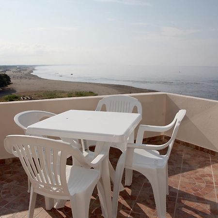 Sand And Sea Apartments Ulcinj Esterno foto