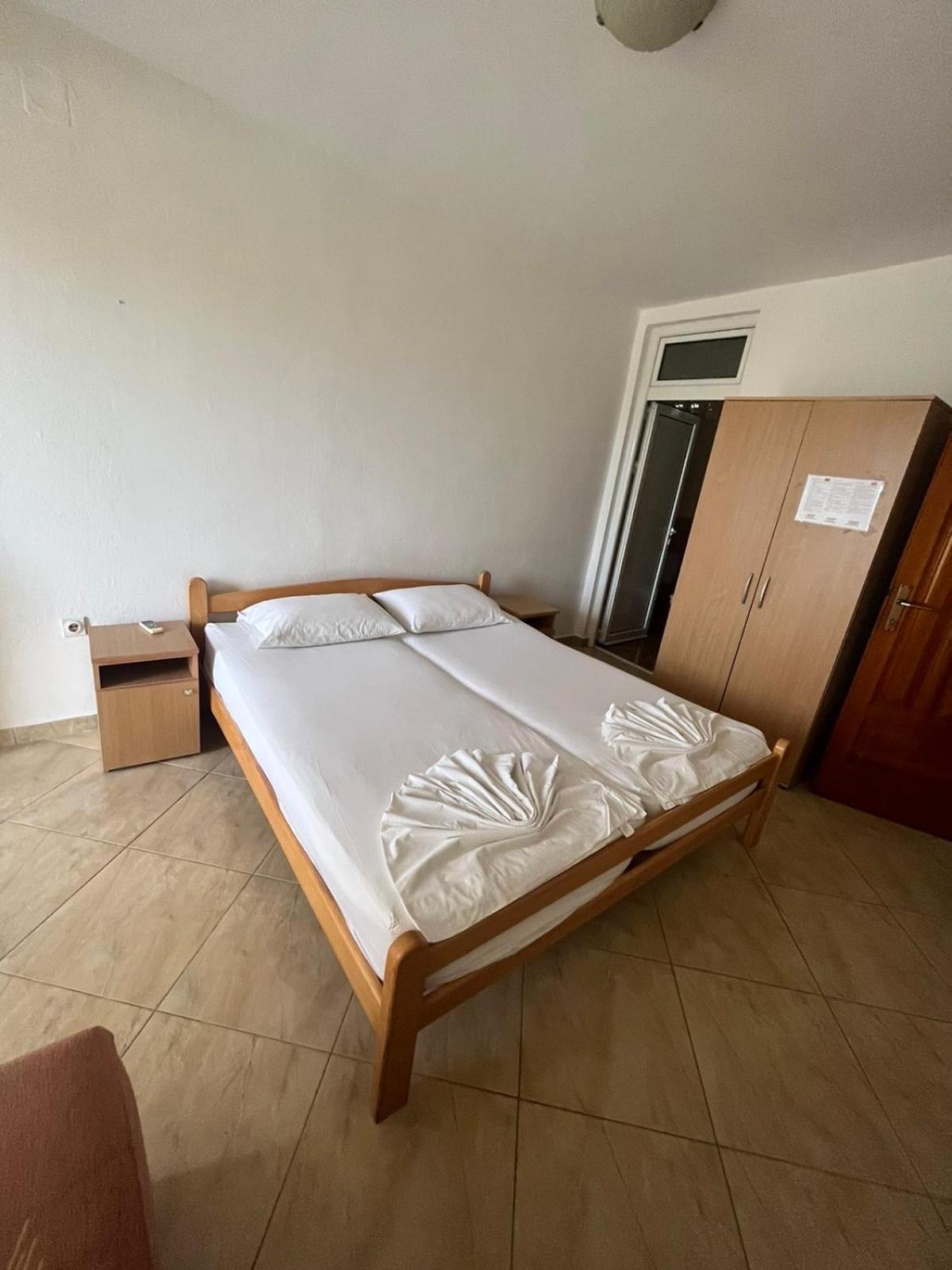 Sand And Sea Apartments Ulcinj Esterno foto
