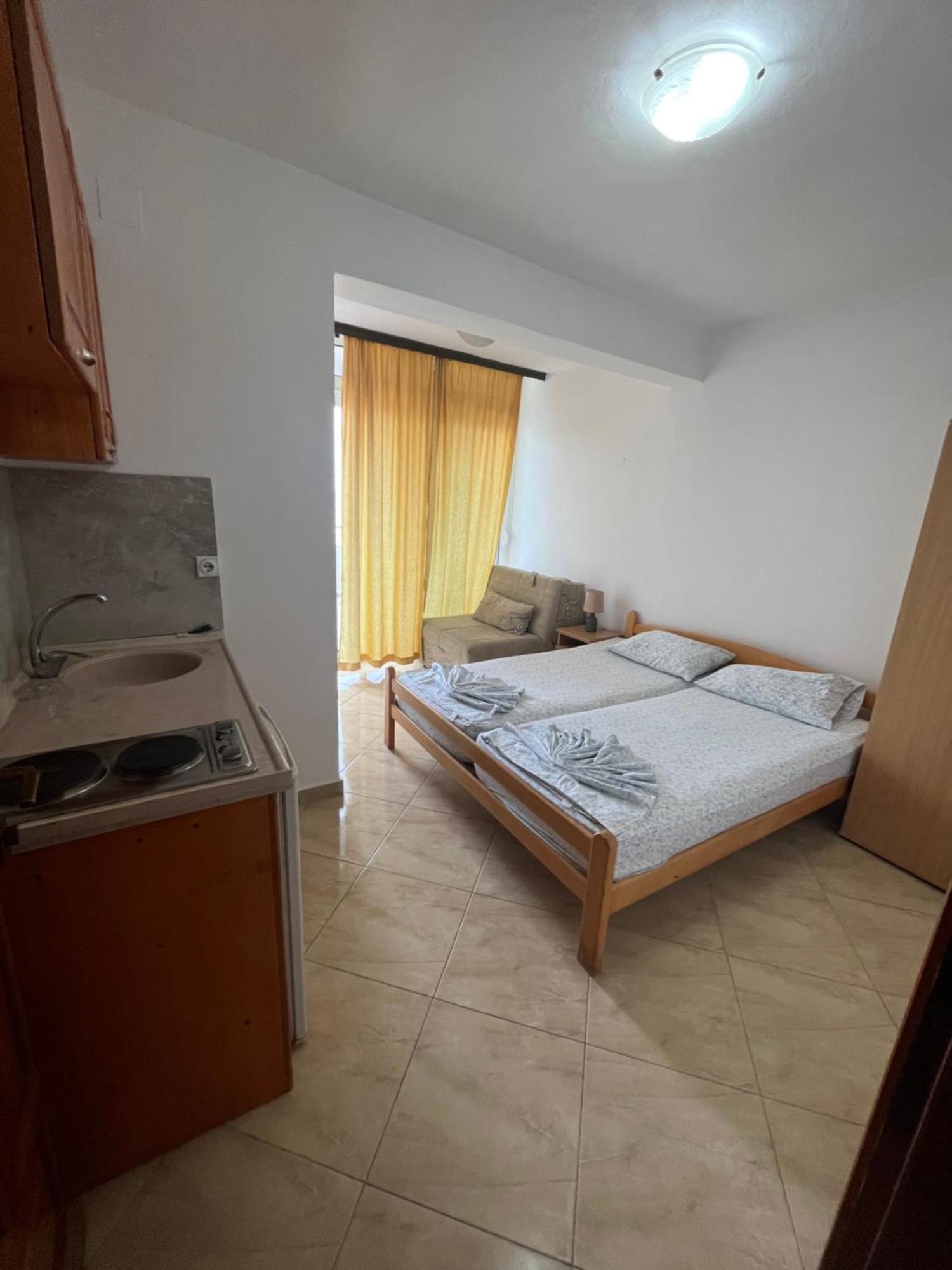 Sand And Sea Apartments Ulcinj Esterno foto