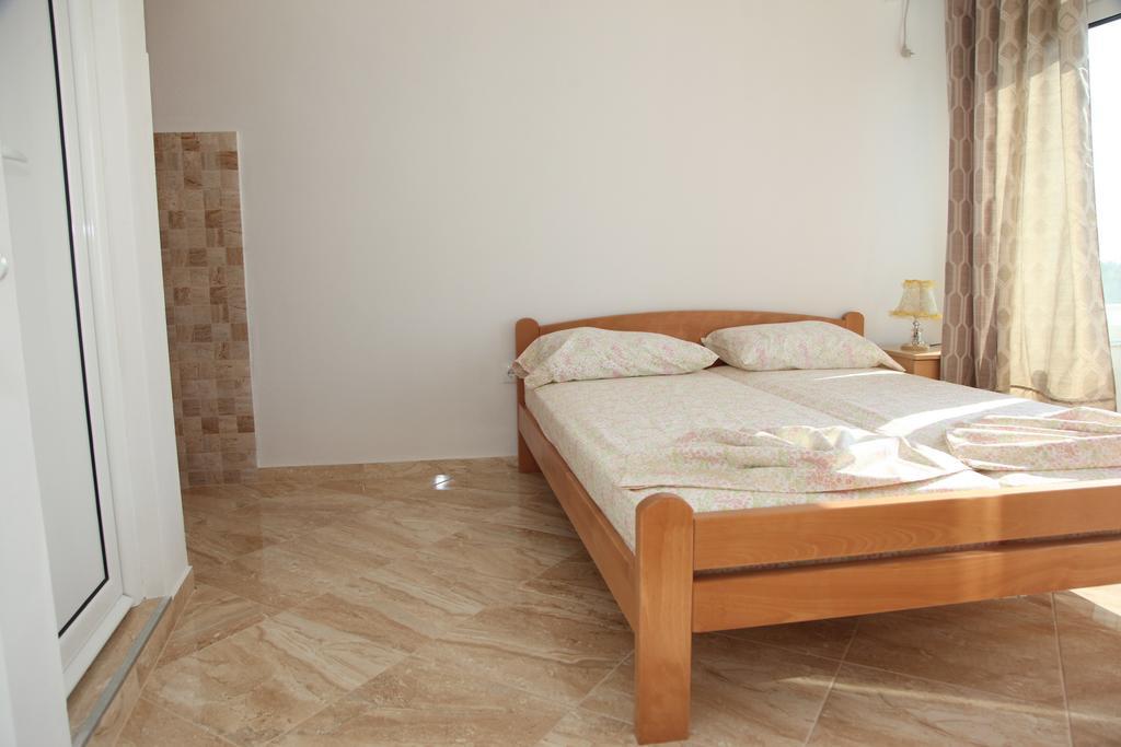 Sand And Sea Apartments Ulcinj Esterno foto